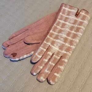 Lovely Pink & Cream Plaid Gloves One Size Valentine on 2nd Fingertip! Not Heavy!